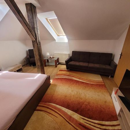 Apartments Zizkov B Прага Экстерьер фото